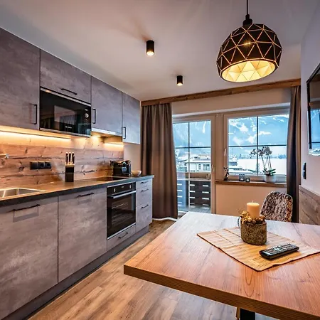 Gastehaus Wiesengrund & Apart Sporer Inn Mayrhofen