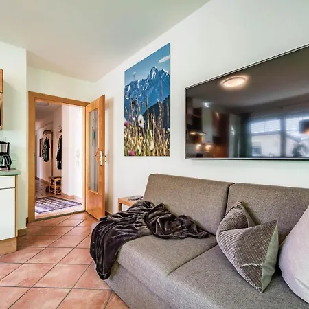 Gastehaus Wiesengrund & Apart Sporer 2*