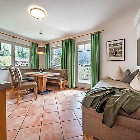 Gastehaus Wiesengrund & Apart Sporer 2*