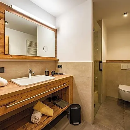 Inn Gastehaus Wiesengrund & Apart Sporer
