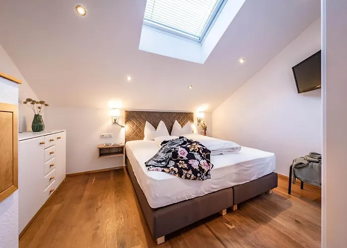 Kro Gaestehaus Wiesengrund & Sporer 2*