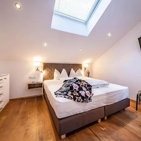 イン Gaestehaus Wiesengrund & Sporer 2*