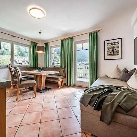 Gaestehaus Wiesengrund & Sporer אורחן 2*