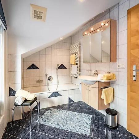 Gaestehaus Wiesengrund & Sporer אורחן 2*