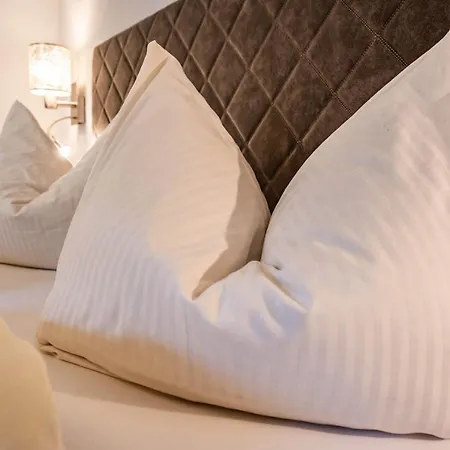 Gaestehaus Wiesengrund & Sporer מאיירהופן