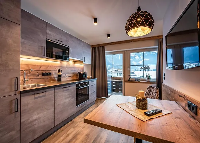 Gaestehaus Wiesengrund & Sporer Πανδοχείο Mayrhofen